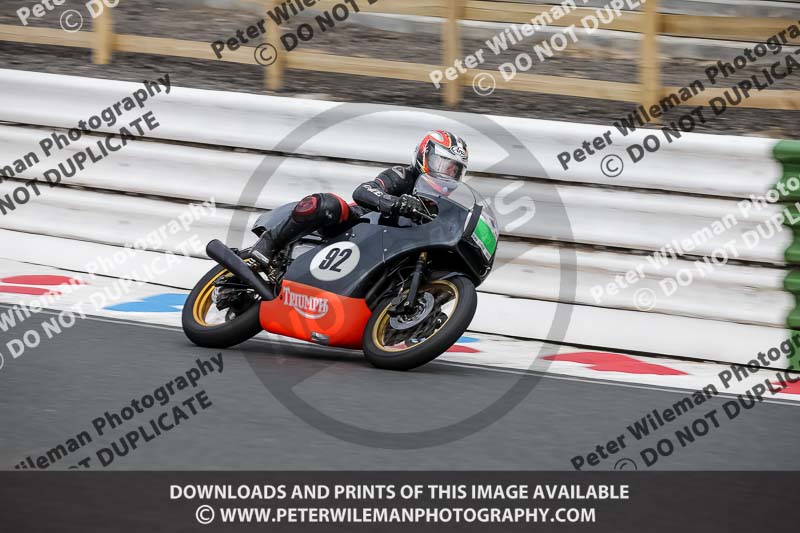 Vintage motorcycle club;eventdigitalimages;mallory park;mallory park trackday photographs;no limits trackdays;peter wileman photography;trackday digital images;trackday photos;vmcc festival 1000 bikes photographs